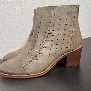 NWOT Journee Collection Taupe Perforated Leather Ankle Booties with Block Heel